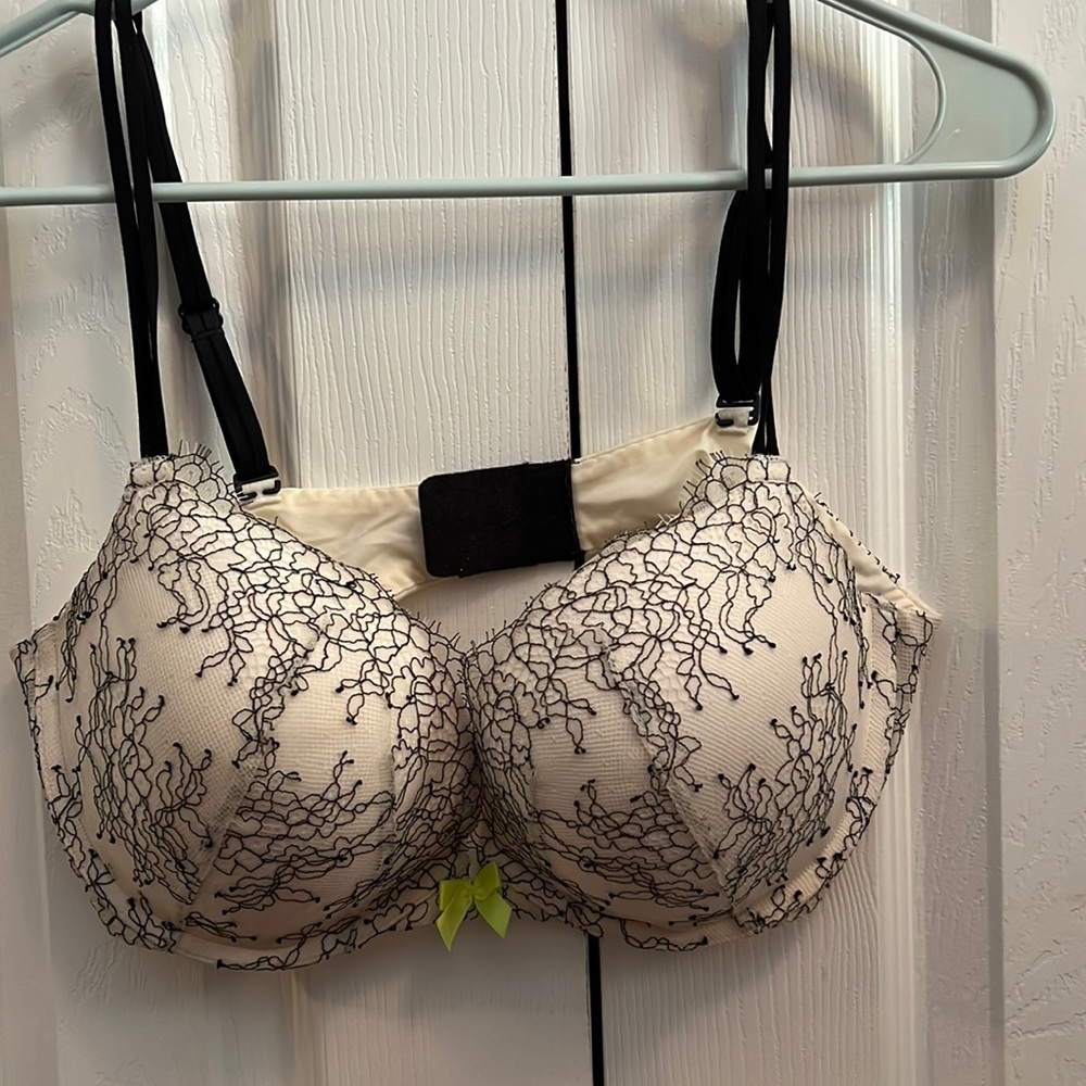 Victoria secret bra